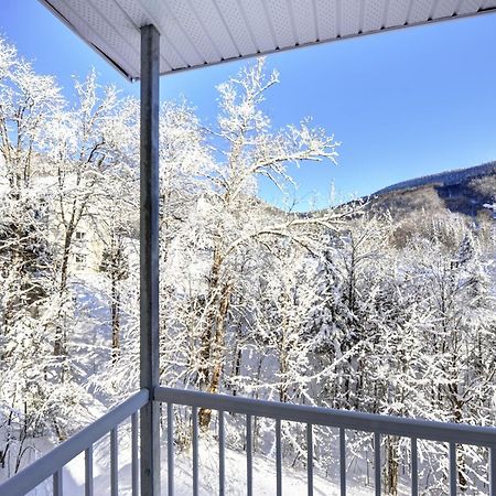 Condo 305 33 Chemin Du Hameau By Les Chalets Alpins Stoneham Exterior photo